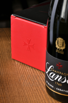 Lanson Black Label Brut gift box - шампанское Лансон Блэк Блэк Лейбл Брют 0.75 л в п/у