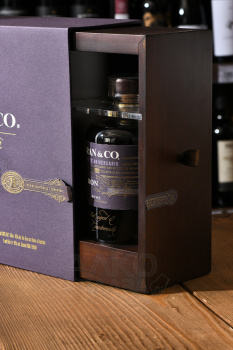Botran & Co Gran Reserva Especial - ром Ботран и Ко Град Резерва Эспешиал в наборе 0.5 л