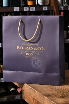 Botran & Co Gran Reserva Especial - ром Ботран и Ко Град Резерва Эспешиал в наборе 0.5 л