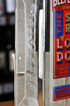 Beefeater London Dry Gin Limited Edition Rachel Joy - джин Бифитер Лимитед Эдишн Рейчел Джой 0.7 л