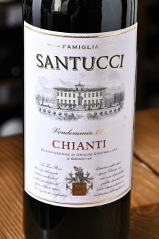 Castellani Famiglia Santucci Chianti - вино Фамилия Сантуччи Кьянти 0.75 л красное сухое