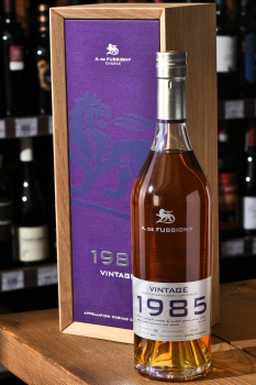 A. de Fussigny Vintage Collection - коньяк А де Фуссиньи Винтаж Коллексьон 1985 год 0.7 л в д/у