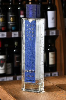 iCON Blue - водка Айкон Блю 0.5 л