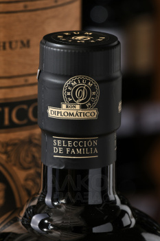 Diplomatico Seleccion de Familia - ром Дипломатико Селекшн де Фамилия 0.7 л в тубе