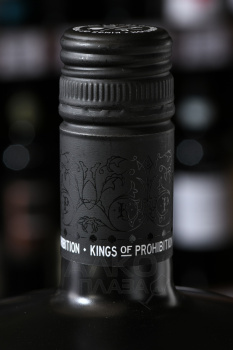 Kings of Prohibition Lucky Luciano Shiraz - вино Кингс оф Прохибишэн Лаки Лучано Шираз 0.75 л красное полусухое