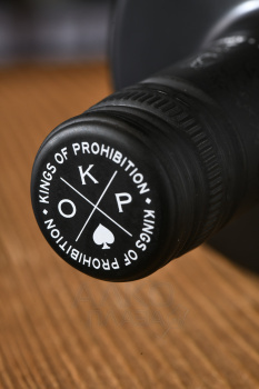 Kings of Prohibition Lucky Luciano Shiraz - вино Кингс оф Прохибишэн Лаки Лучано Шираз 0.75 л красное полусухое