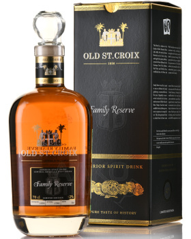 Old St. Croix (A.H. Riise) Family Reserve gift box - ром Олд Санта Крус (А.Х. Риисе) Фэмели Резерв 0.7 л в п/у
