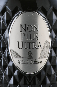 Old St. Croix (A.H. Riise) Non Plus Ultra gift box - ром Олд Санта Крус (А.Х. Риисе) Нон Плюс Ультра Блек Эдишн 0.7 л в п/у