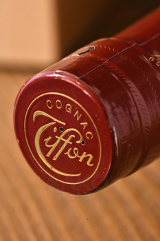 Tiffon Cuvee Quart De Siecle - коньяк Тиффон Кюве Кар Де Сьекль 0.7 л