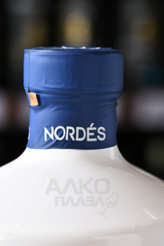 Nordes - джин Нордес 0.7 л