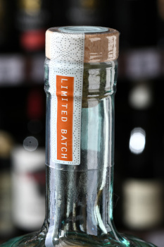 Reyka Small Batch - водка Рейка Смолл Батч 1 л