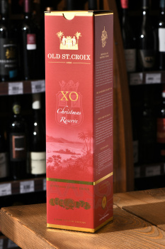 Rom Old St. Croix (A.H. Riise) XO Reserve Christmas Edition - ром Олд Санта Крус (А.Х. Риисе) ХО Резерв Крисмас Эдишн 0.7 л в п/у