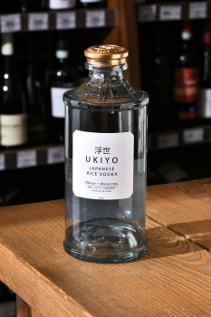 Ukiyo Rice Vodka - Укиё Райс Водка 0.7 л