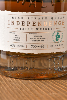 Grace O’Malley Independence Blended Irish Whiskey - виски Грейс О’Мэлли Индепенденс 0.7 л