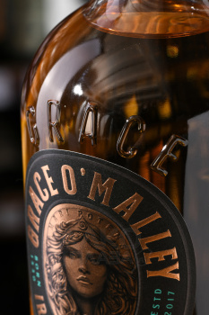 Grace O’Malley Independence Blended Irish Whiskey - виски Грейс О’Мэлли Индепенденс 0.7 л
