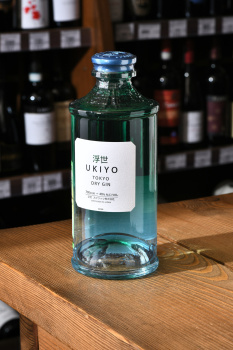 Ukiyo Tokyo Dry - джин Укиё Токио Драй 0.7 л