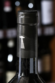 Somewhere Else Malbec - вино Самвэа Элс Мальбек 0.75 л красное сухое