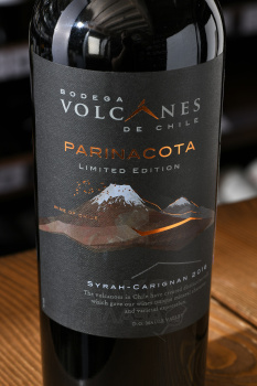 Volcanes Parinacota - вино Вулканес Паринакота 0.75 л красное сухое