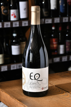 EQ Pinot Noir Matetic DO - вино Экилибрио Пино Нуар Матетик ДО 0.75 л красное сухое