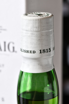 Laphroaig Elements L1.0 - виски Лафройг Элементс Л 1.0 0.7 л в п/у