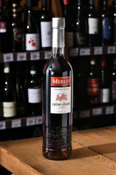 Merlet Creme de Fraise - ликер Мерле Крем де Фрэз де Буа 0.7 л