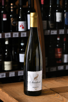 Weingut Dr. Fischer Steinbock Riesling - вино Вайнгут Др. Фишер Штайнбок Рислинг 0.75 л белое полусухое