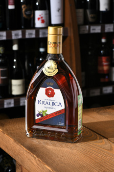Ракия Кралица сливовая 0.7 л