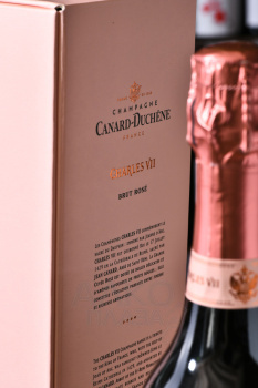 Champagne Canard-Duchene Charles VII Rose - шампанское Шампань Канар-Дюшен Шарль 7 Розе 0.75 л брют розовое в п/у