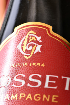 Gosset Brut Grande Reserve gift box - шампанское Госсе Брют Гранд Резерв 0.75 л в п/у