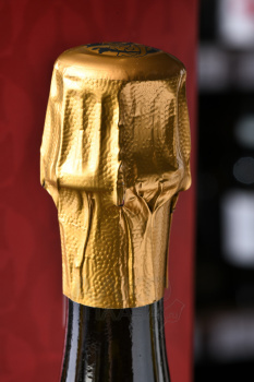 Gosset Brut Grande Reserve gift box - шампанское Госсе Брют Гранд Резерв 0.75 л в п/у