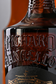 Richard Chancellor - виски Ричард Ченслер набор с бокалом 0.7 л