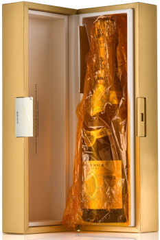 Louis Roederer Cristal gift pack - шампанское Луи Родерер Кристаль 0.75 л в п/у