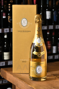 Louis Roederer Cristal gift pack - шампанское Луи Родерер Кристаль 0.75 л в п/у