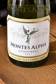 Montes Alpha Chardonnay - вино Монтес Альфа Шардоне 0.75 л белое сухое