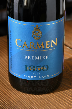 Carmen Premier Reserva Pinot Noir DO - вино Кармен Премьер Резерва Пино Нуар ДО 0.75 л красное сухое