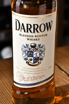 Darrow - виски купажированный Дэрроу 0.5 л + бокал