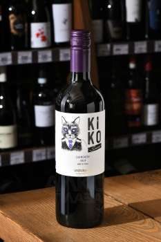 Carmenere Kiko Undurraga - вино Кико Ундуррага Карменер 0.75 л красное сухое