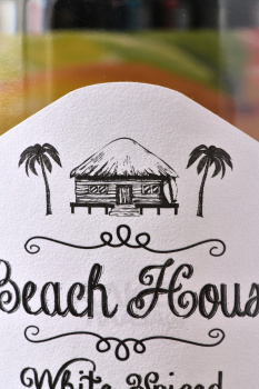 Beach House White Spice - ром Бич Хауз Белый Спайсед и Фрути Ром 0.7 л