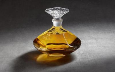 Macallan in Lalique 72 Years Old in wood box - виски Макаллан Лалик 72 года 0.7 л в деревянной коробке