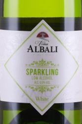 Vina Albali Sparkling White - безалкогольное белое игристое вино Винья Албали 0.75 л