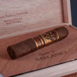 Oliva Serie V Melanio Robusto - сигары Олива Серия V Меланио Робусто