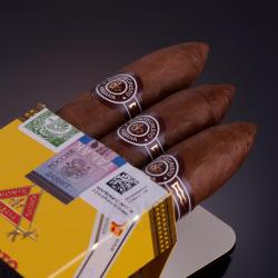 Montecristo Petit №2 - сигары Монтекристо Петит №2 в картонной упаковке