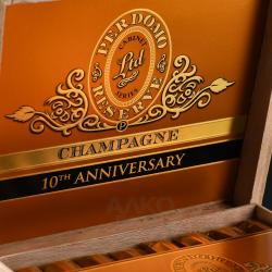 Perdomo Reserve 10th Anniversary Epicure Champagne - сигары Пердомо Резерва 10 лет Аннивесари Эпикур Шампань