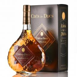Cles des Ducs Napoleon - арманьяк Кле де Дюк Наполеон 0.7 л в п/у