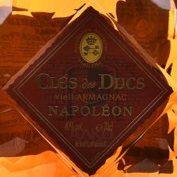 Cles des Ducs Napoleon - арманьяк Кле де Дюк Наполеон 0.7 л в п/у