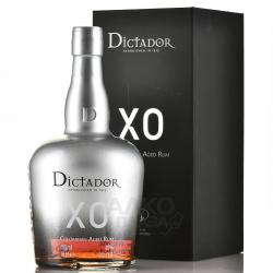 Dictador XO Insolent - ром Диктатор ХО Инсолент 0.7 л