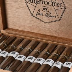 Aristocrat by Jose Blanco Robusto - сигары Аристократ от Хосе Бланко Робусто