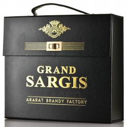 Grand Sargis - коньяк Гранд Саргис 30 лет 0.5 л в п/у