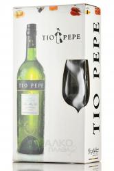 Jerez Tio Pepe Fino - херес Тио Пепе Фино крепленое 0.75 л в п/у + бокал