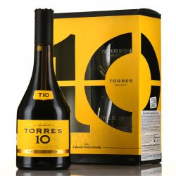 Torres 10 Gran Reserva - бренди Торрес 10 Гран Резерва 0.7 л в п/у набор со стаканами